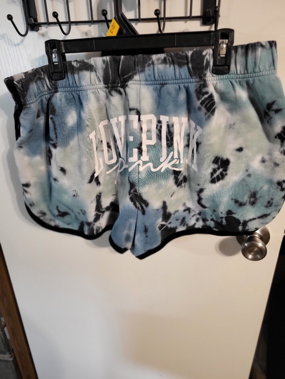 PINK VICTORIAS SECRET TIE DYED JOGGER SHORTS SZ XXL - Picture 4 of 5